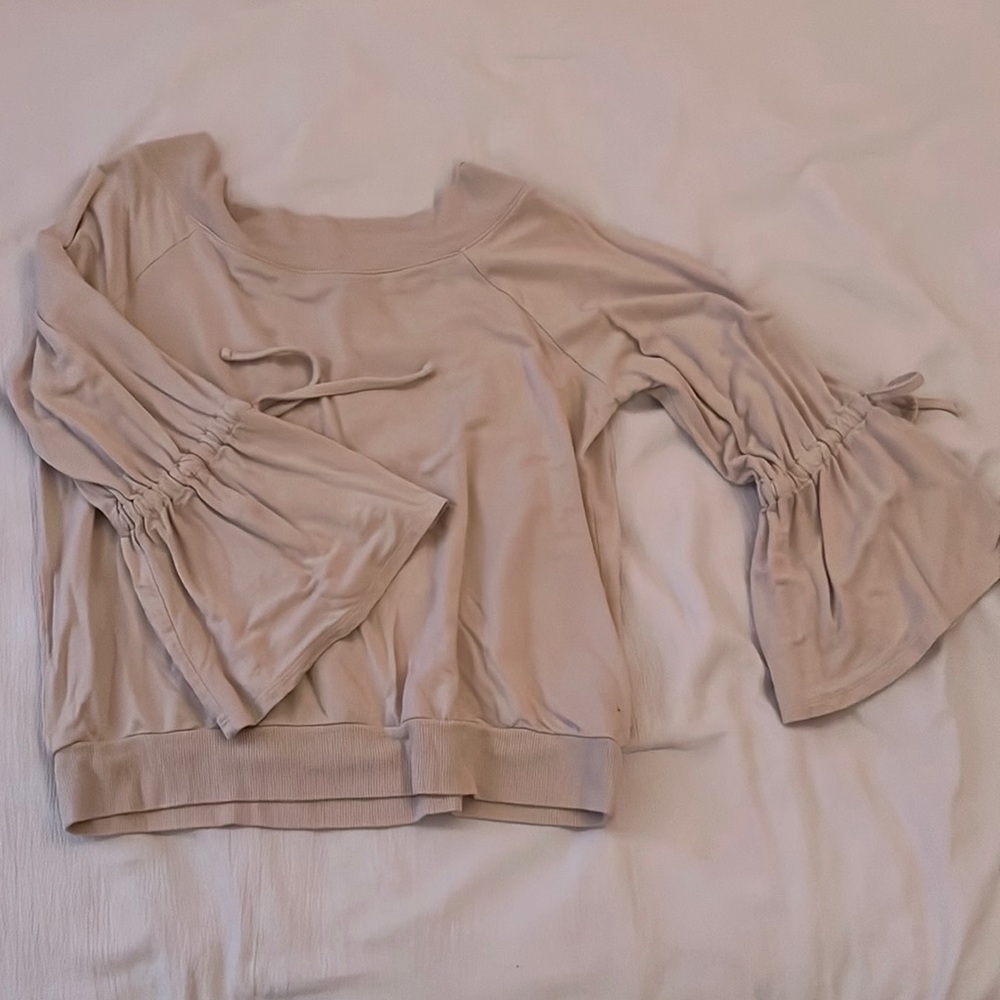 Long sleeve top